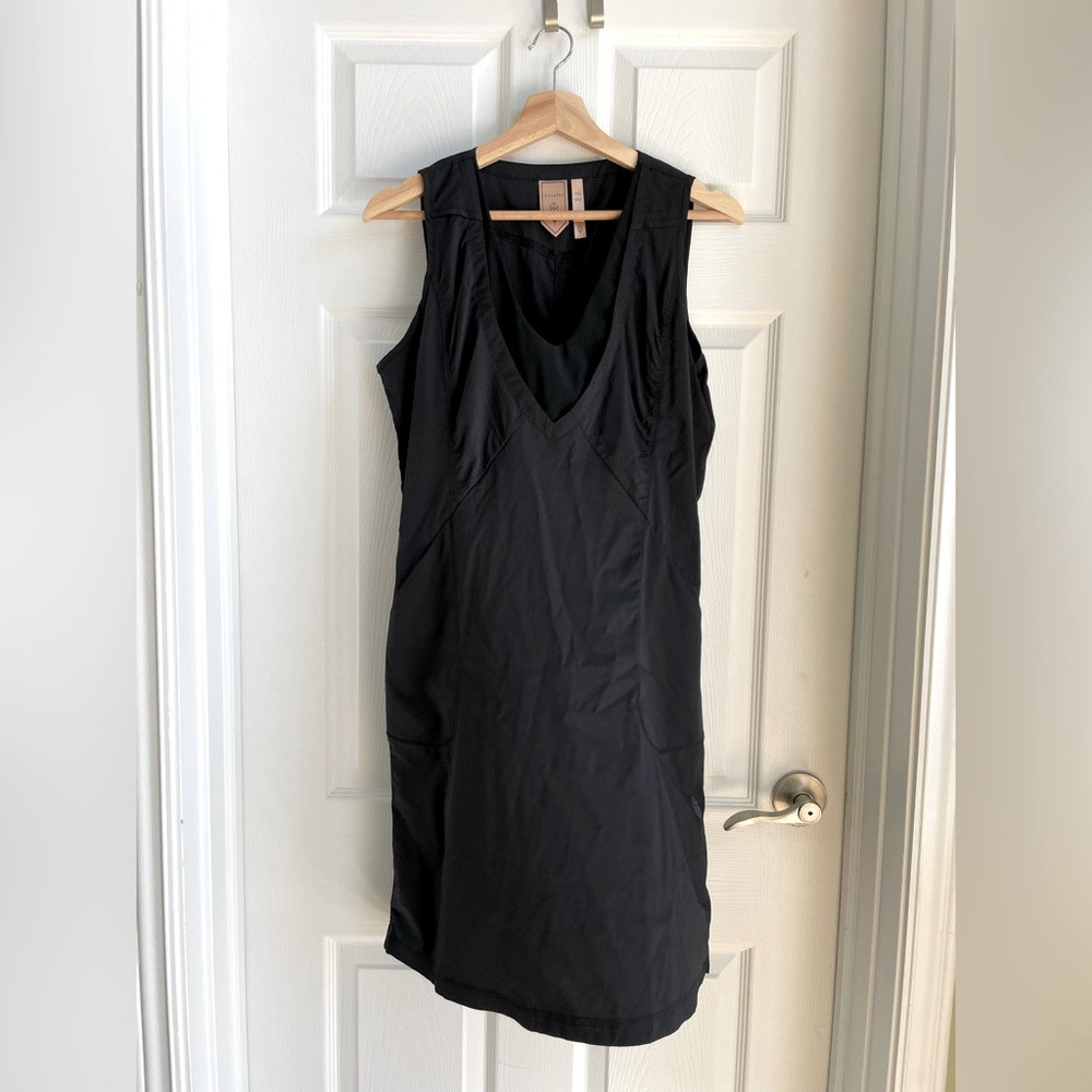 Indyeva / Indygena Black Sleeveless V-Neck Dress